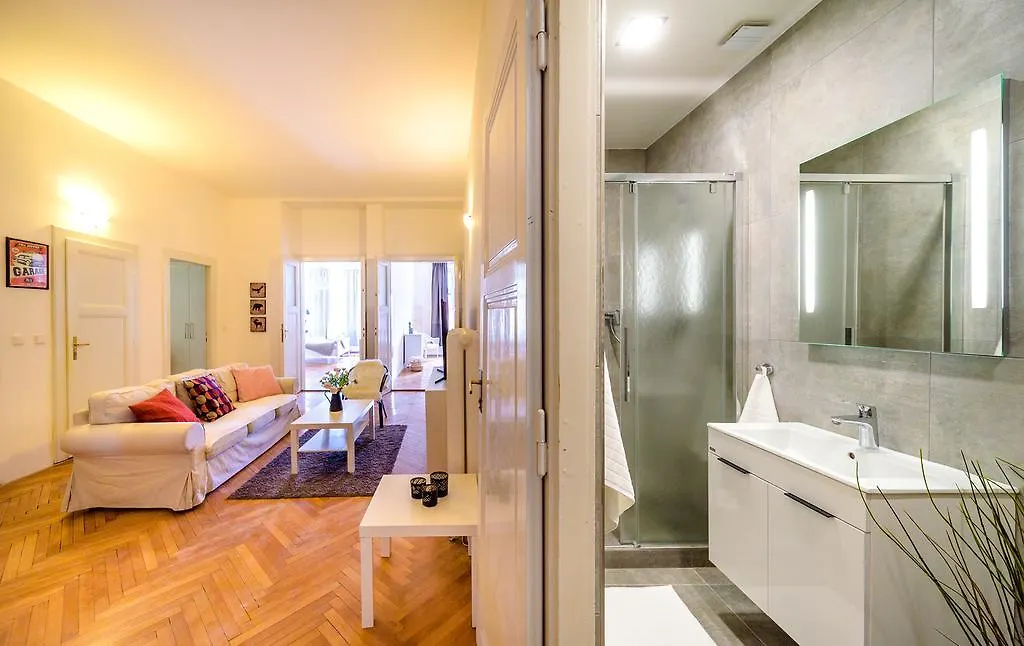 Friends Old Town Apartment Prague